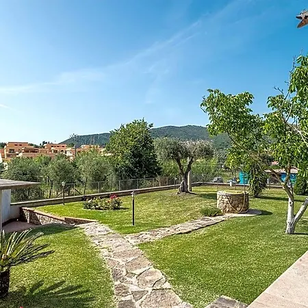 فندق مبيت وإفطار Il Maestrale 3*
