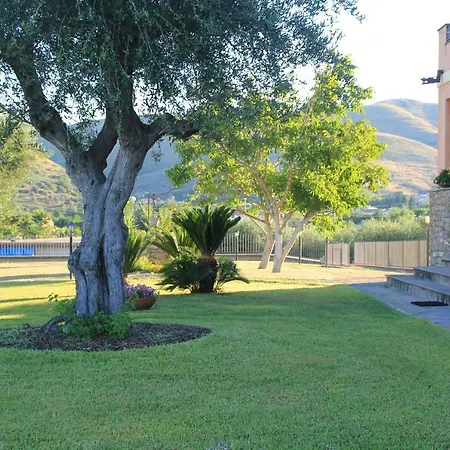 Il Maestrale Bed & Breakfast *